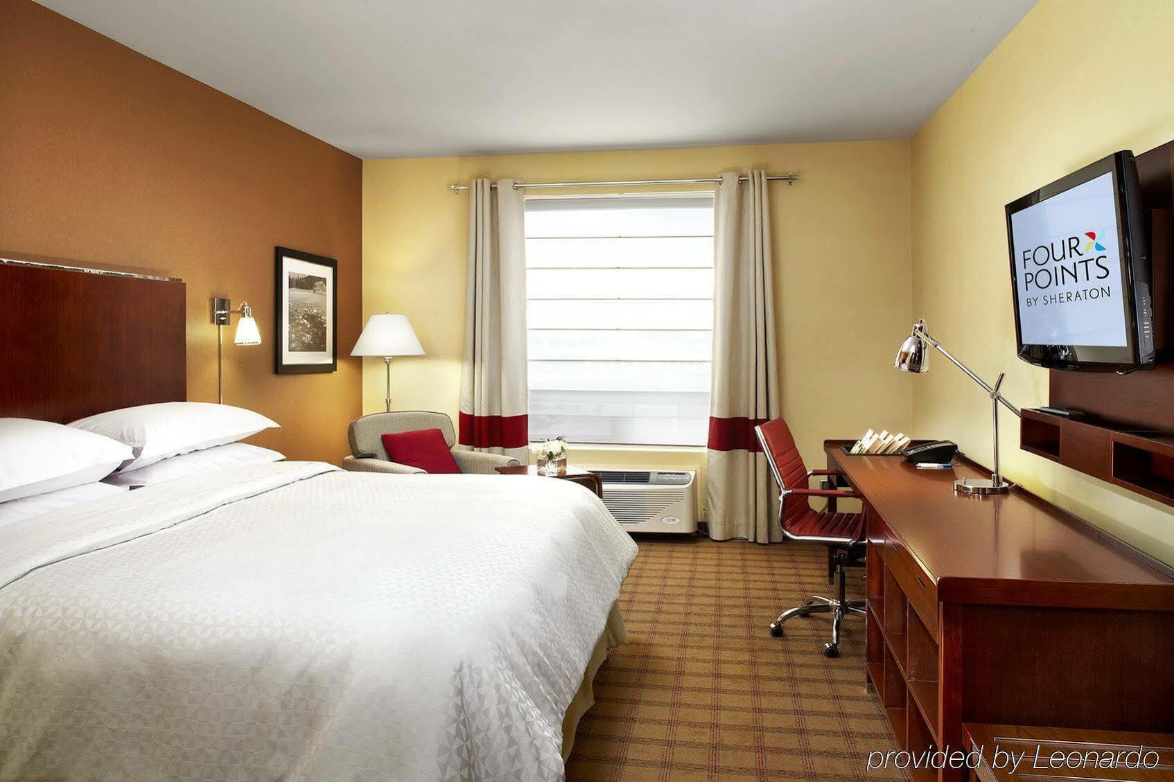 Four Points By Sheraton Calgary Airport Exterior photo